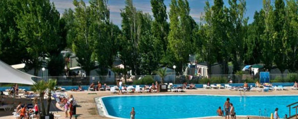 camping à Vias